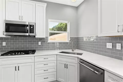 Kitchen - 2 Pin Oak At Highlands, Rolla, MO 65401 photo 1 of 3