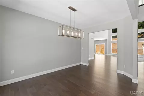 Dining - 2 Pin Oak At Highlands, Rolla, MO 65401 photo 1 of 1