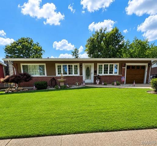 1315 Arlington Dr, Florissant, MO 63033