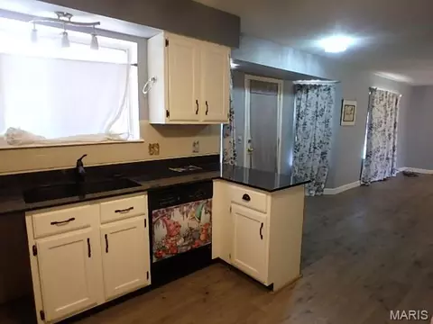 Kitchen - 6432 Sprucefield Dr, O'fallon, MO 63368 photo 2 of 2