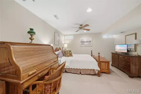 Bedroom - 645 Arbor Haven Dr, Ballwin, MO 63021 photo 6 of 7