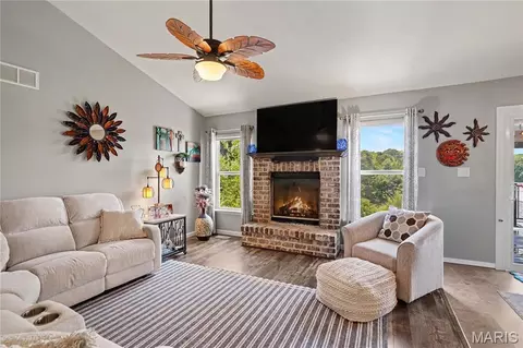 Living - 1907 Eagle Crst, Barnhart, MO 63012 photo 1 of 3