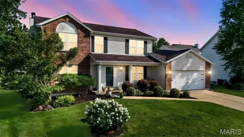 10 Amber Wave Ct, O'fallon, MO 63366