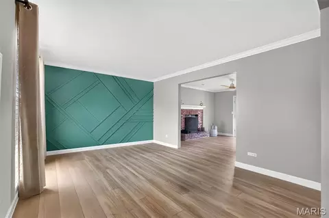 Living - 10 Amber Wave Ct, O'fallon, MO 63366 photo 3 of 8