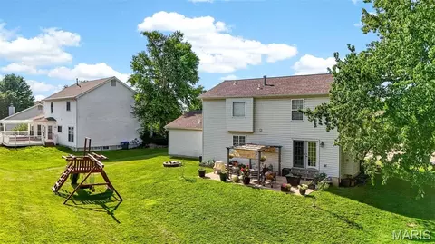 Exterior - 10 Amber Wave Ct, O'fallon, MO 63366 photo 5 of 6