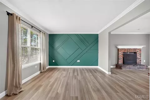 Living - 10 Amber Wave Ct, O'fallon, MO 63366 photo 2 of 8
