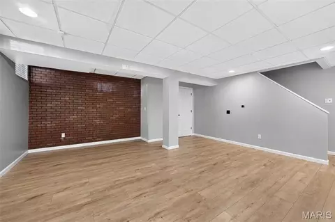 Living - 10 Amber Wave Ct, O'fallon, MO 63366 photo 8 of 8