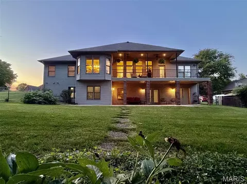 2533 Copperwood Dr, Lebanon, MO 65536