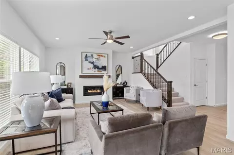 Living - 2 Ashford At Highlands, Rolla, MO 65401 photo 3 of 4