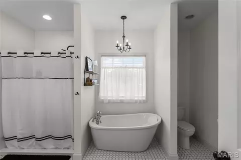 Bath - 977 Nunn Rd, Chaffee, MO 63740 photo 2 of 6