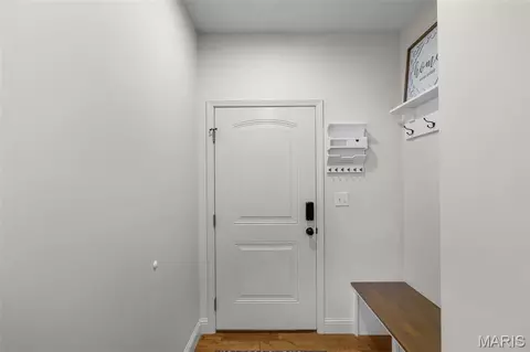 Entry Way - 977 Nunn Rd, Chaffee, MO 63740 photo 3 of 3