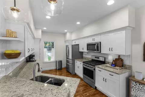 Kitchen - 977 Nunn Rd, Chaffee, MO 63740 photo 2 of 4