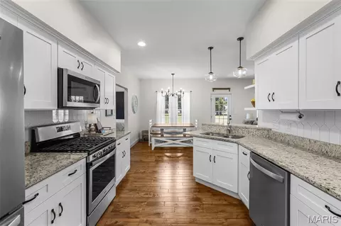 Kitchen - 977 Nunn Rd, Chaffee, MO 63740 photo 4 of 4