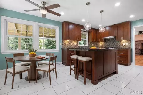 Kitchen - 44 Wilderness Ln, Defiance, MO 63341 photo 5 of 5