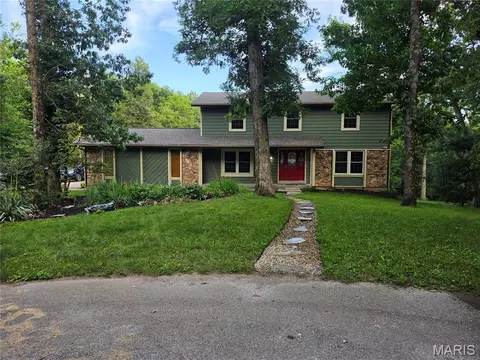 44 Wilderness Ln, Defiance, MO 63341