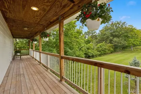 814 Eureka Rd, Eureka, MO 63025 photo 10