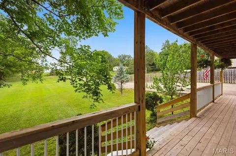 814 Eureka Rd, Eureka, MO 63025 photo 11