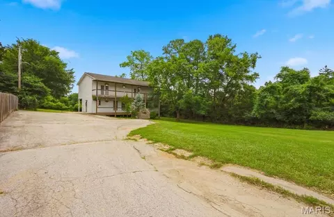 814 Eureka Rd, Eureka, MO 63025 photo 4