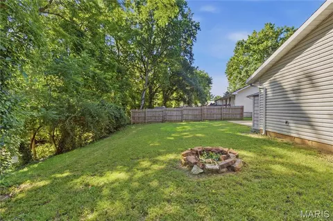 517 E 11th St, Washington, MO 63090 photo 6