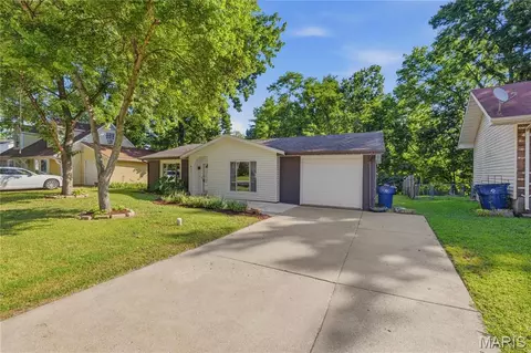 517 E 11th St, Washington, MO 63090 photo 2