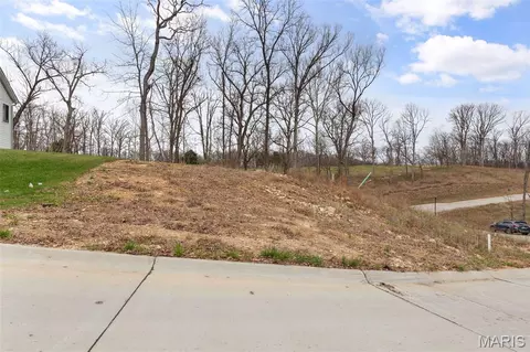 126 Summer Grace Ln, Saint Charles, MO 63304