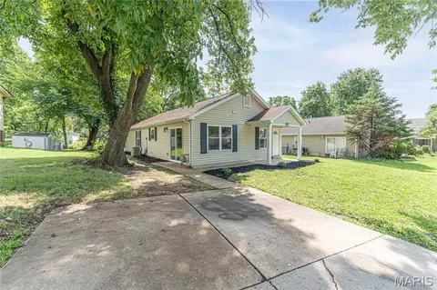 356 Lewis St, Wentzville, MO 63385