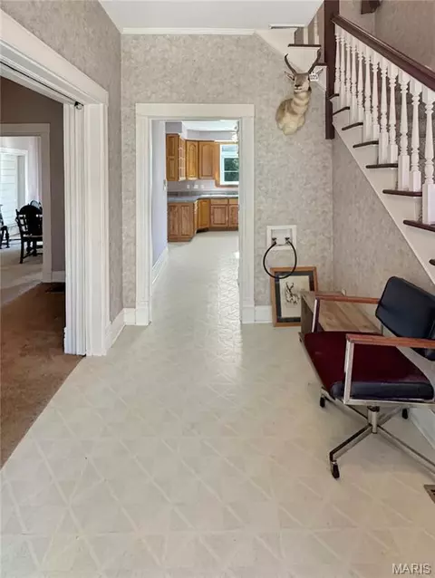 Entry Way - 305 E Main St, Washington, MO 63090 photo 3 of 6
