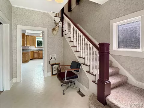 Entry Way - 305 E Main St, Washington, MO 63090 photo 2 of 6