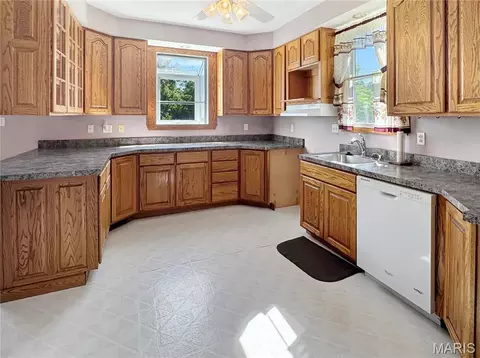 Kitchen - 305 E Main St, Washington, MO 63090 photo 2 of 6