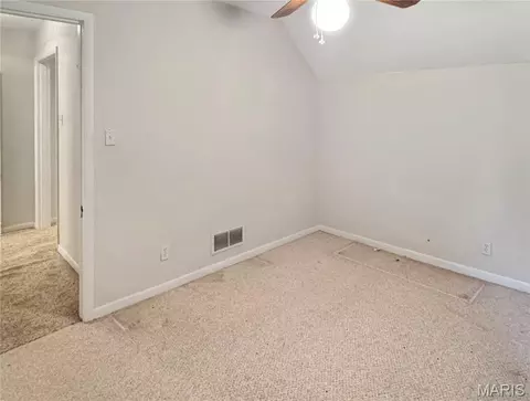 Bedroom - 305 E Main St, Washington, MO 63090 photo 4 of 10