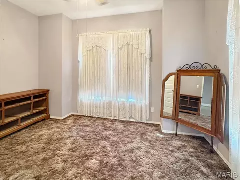 Bedroom - 305 E Main St, Washington, MO 63090 photo 2 of 10