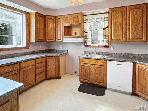 Kitchen - 305 E Main St, Washington, MO 63090 photo 3 of 6
