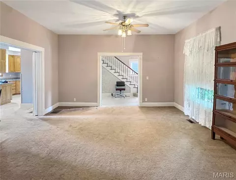 Living - 305 E Main St, Washington, MO 63090 photo 3 of 7