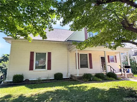 Exterior - 305 E Main St, Washington, MO 63090 photo 5 of 7