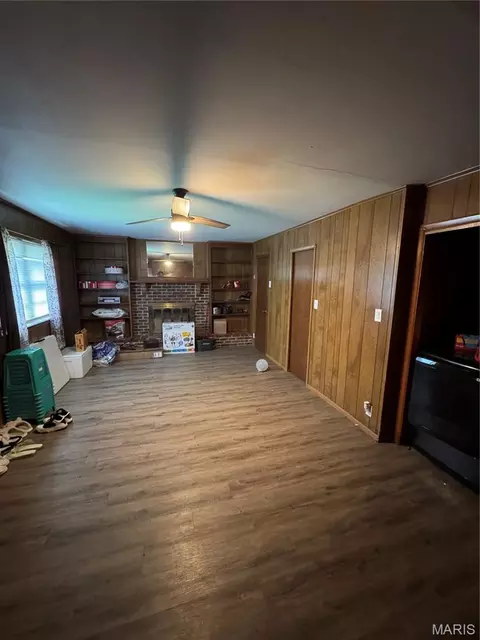 Living - 812 Hastings Dr, Kennett, MO 63857 photo 1 of 1