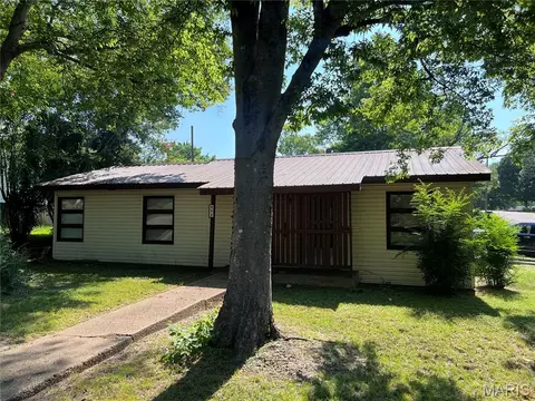 500 Lafayette St, Doniphan, MO 63935