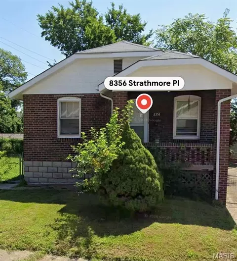 8356 Strathmore Pl, Saint Louis, MO 63136