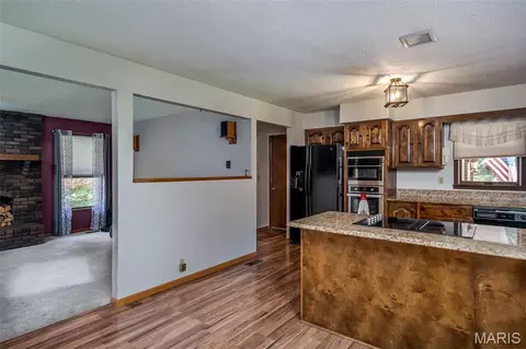 Kitchen - 862 College Rd, Union, MO 63084 photo 4 of 5