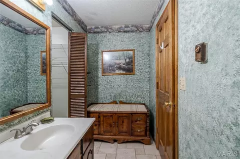 Bath - 862 College Rd, Union, MO 63084 photo 2 of 4