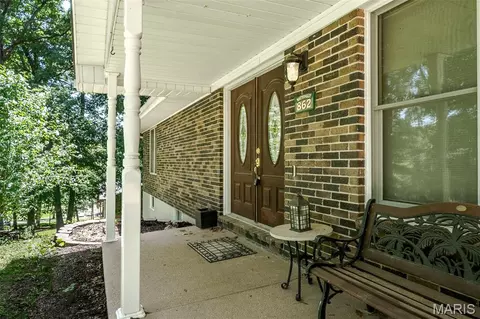 Exterior - 862 College Rd, Union, MO 63084 photo 2 of 10