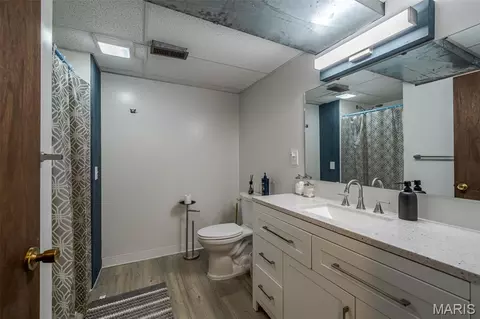 Bath - 862 College Rd, Union, MO 63084 photo 4 of 4
