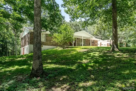Exterior - 862 College Rd, Union, MO 63084 photo 3 of 10