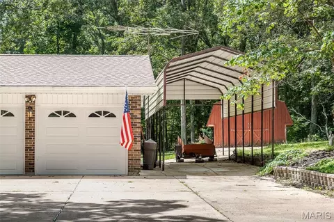 Exterior - 862 College Rd, Union, MO 63084 photo 8 of 10