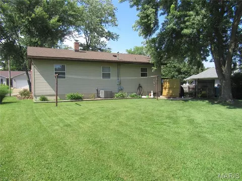 Exterior - 710 Sarah St, Sullivan, MO 63080 photo 6 of 13