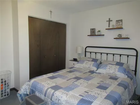 Bedroom - 710 Sarah St, Sullivan, MO 63080 photo 3 of 7