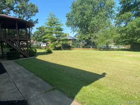 Exterior - 335 George St, Sullivan, MO 63080 photo 6 of 10