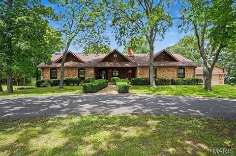 Exterior - 335 George St, Sullivan, MO 63080 photo 10 of 10