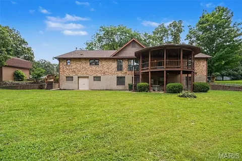 Exterior - 335 George St, Sullivan, MO 63080 photo 8 of 10