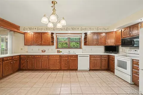 Kitchen - 335 George St, Sullivan, MO 63080 photo 2 of 3
