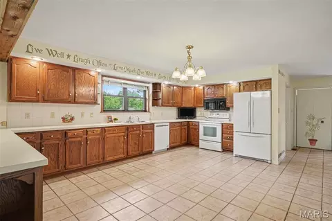 Kitchen - 335 George St, Sullivan, MO 63080 photo 3 of 3